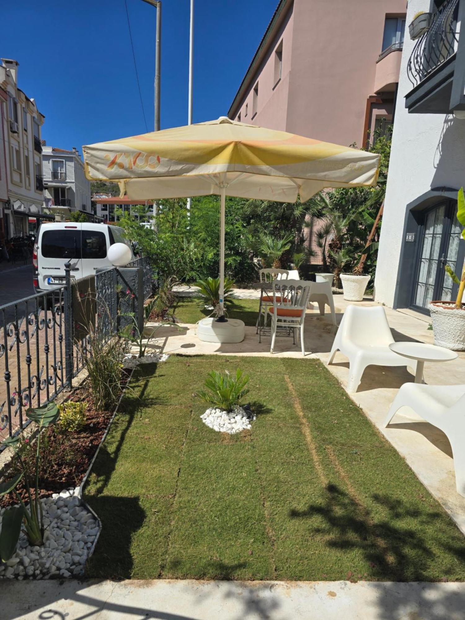 Marina Sahil Hotel Çeşme Exterior foto